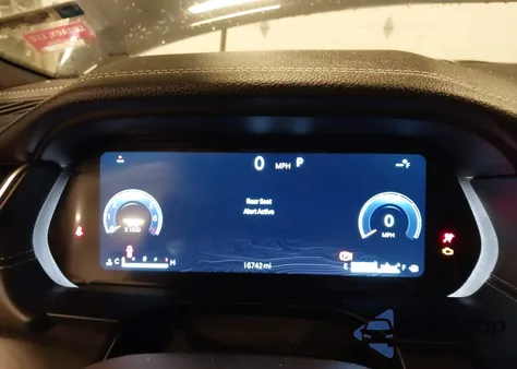 2024 Jeep Grand Cherokee L Limited 4X4 z USA, uszkodzony, nr VIN 1C4RJKBG7R8570795